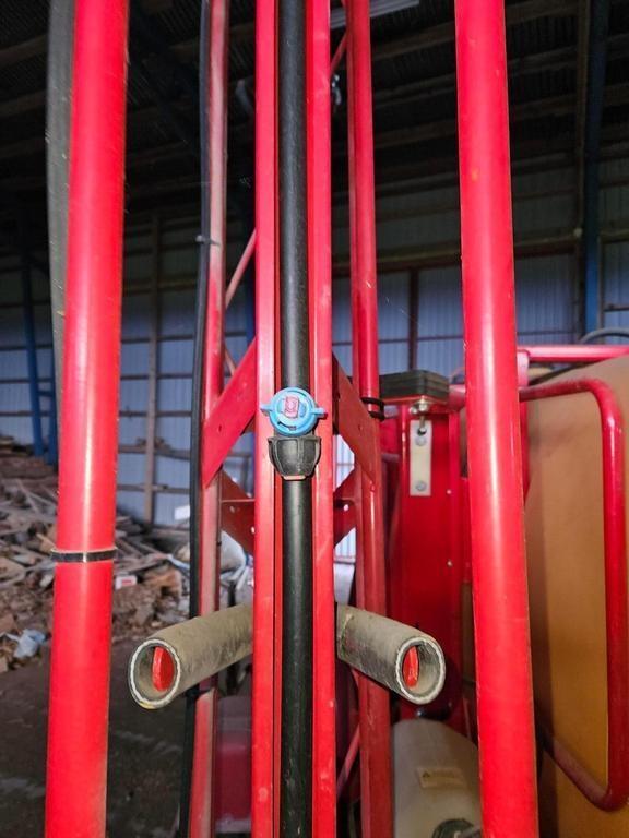 Junkkari 4/1300/16H ELEKTRO Self-propelled sprayers