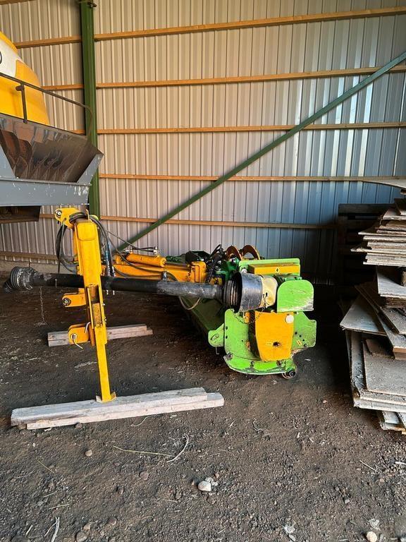  KESANTO-JA OLKIMURSKAIMET CABE 250 Pasture mowers and toppers