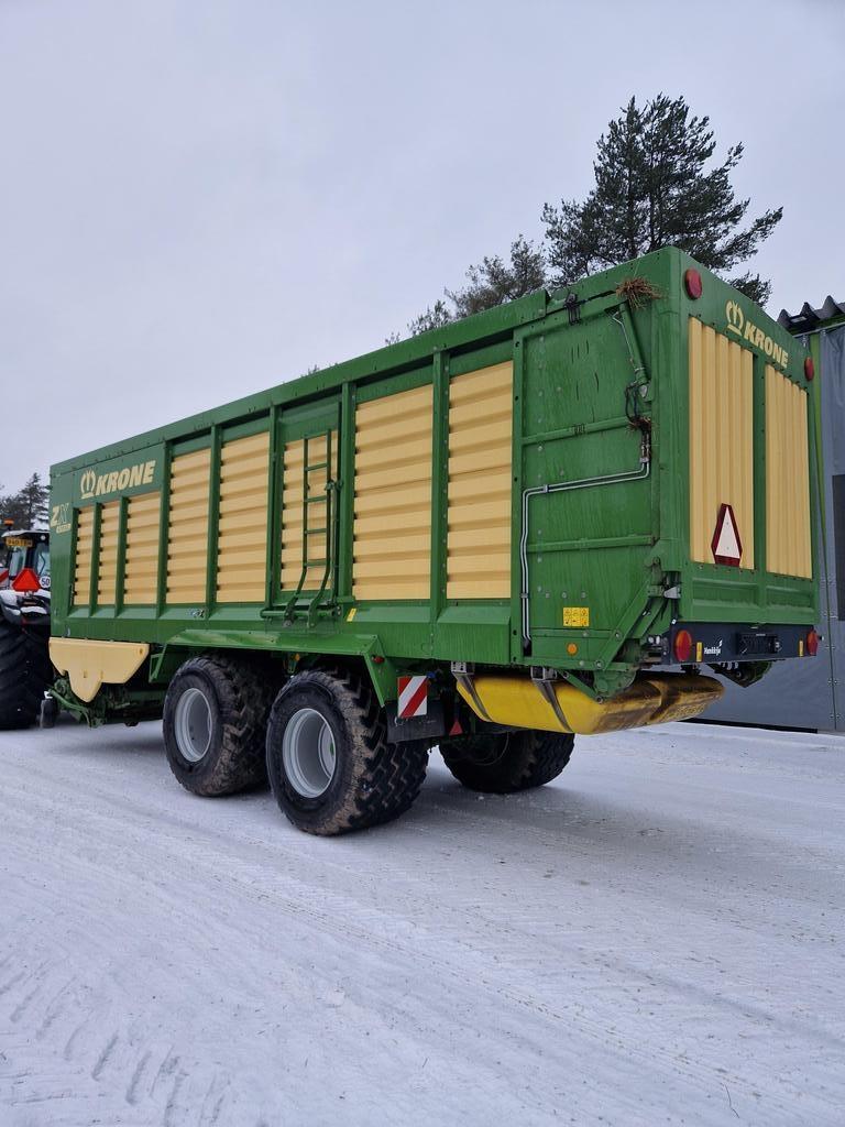Krone ZX470 Self loading trailers
