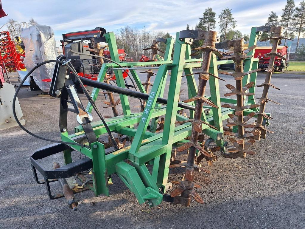Kronos 4200 Harrows