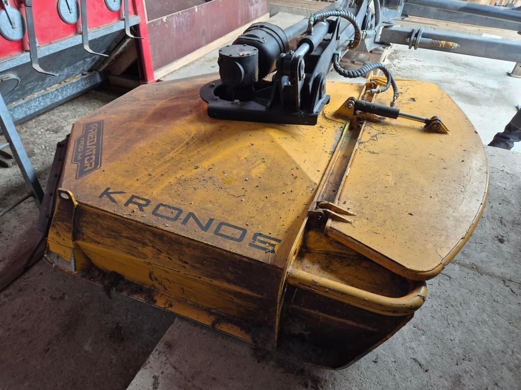 Kronos PREDATOR Græsklippere og skårlæggere