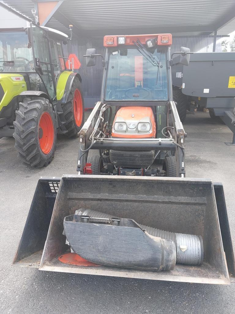 Kubota ST32 LEIKKURI Compact tractors