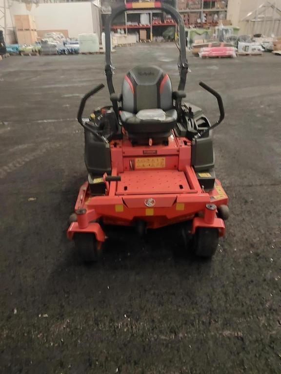 Kubota Z2-481 Riding mowers