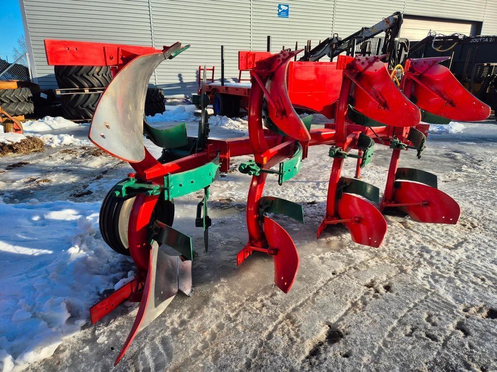 Kverneland ES80 PALUUAURAT Reversible ploughs