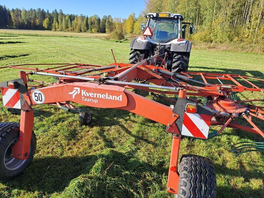 Kverneland TAARUP 9584 C Rakes and tedders