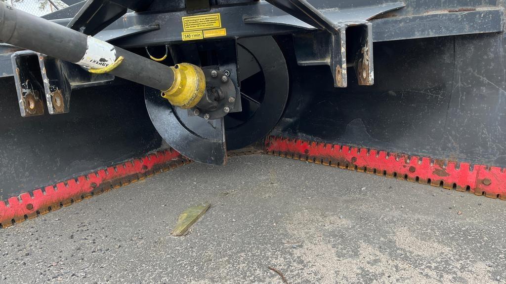Leppä 260HD Spazzaneve