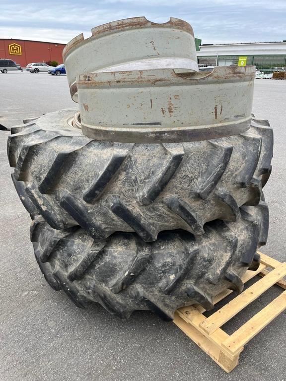  LEVIKEPYÖRÄT 20.8 R 38 MICHELIN PARIP. Ruote doppie