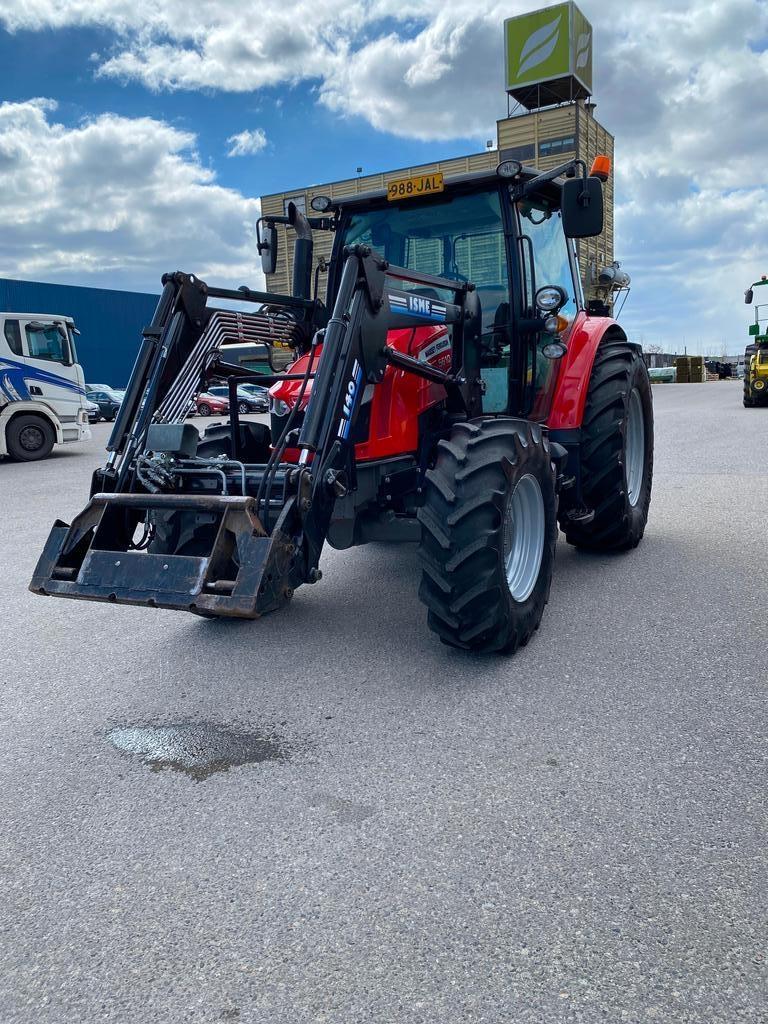 Massey Ferguson 5610 DYNA 4 Tractors