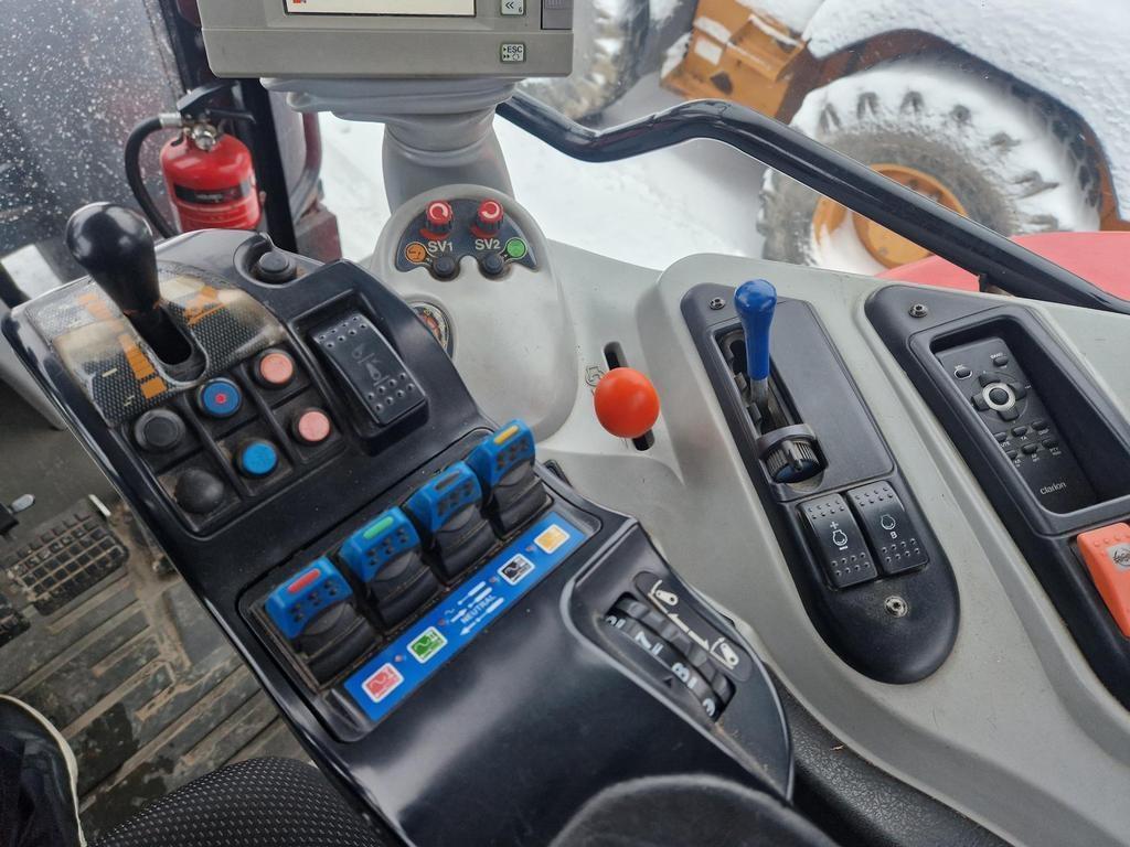 Massey Ferguson 8460 DYNA-VT+ETUNOSTOLAIT Traktoren