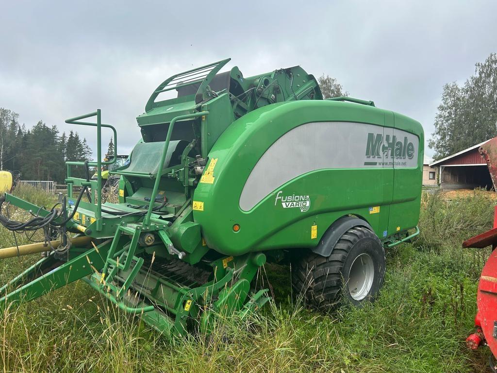 McHale FUSION VARIO Round balers