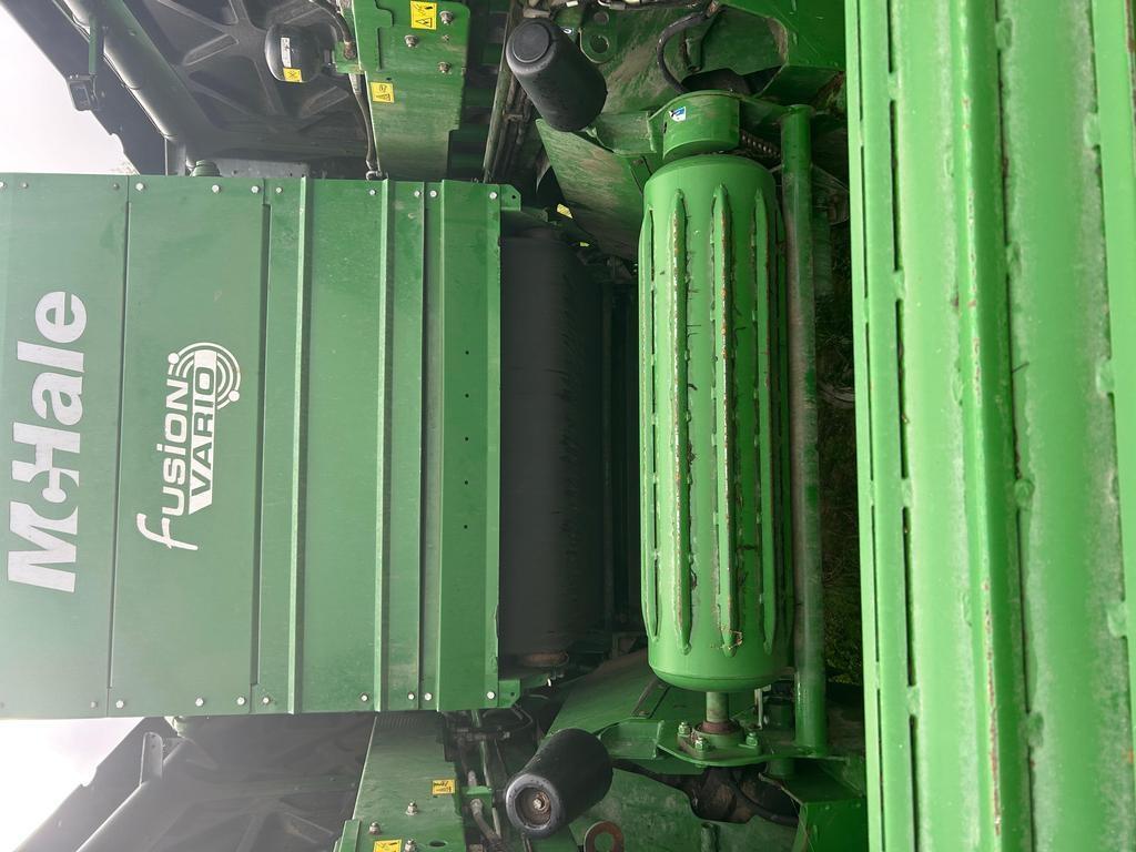 McHale FUSION VARIO Round balers