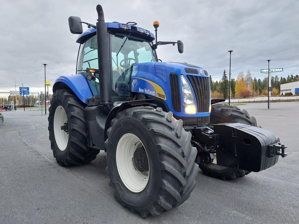 New Holland T8050 Tractores