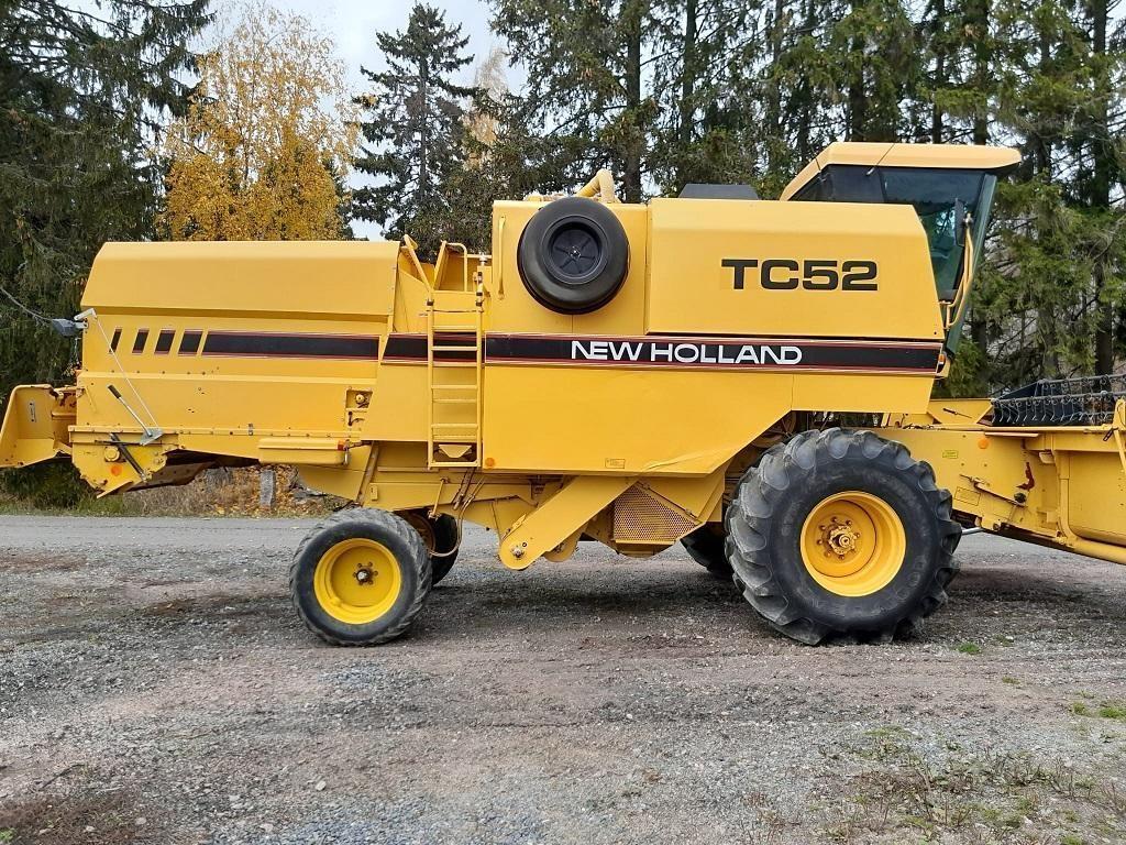 New Holland TC 52 Mietitrebbiatrici