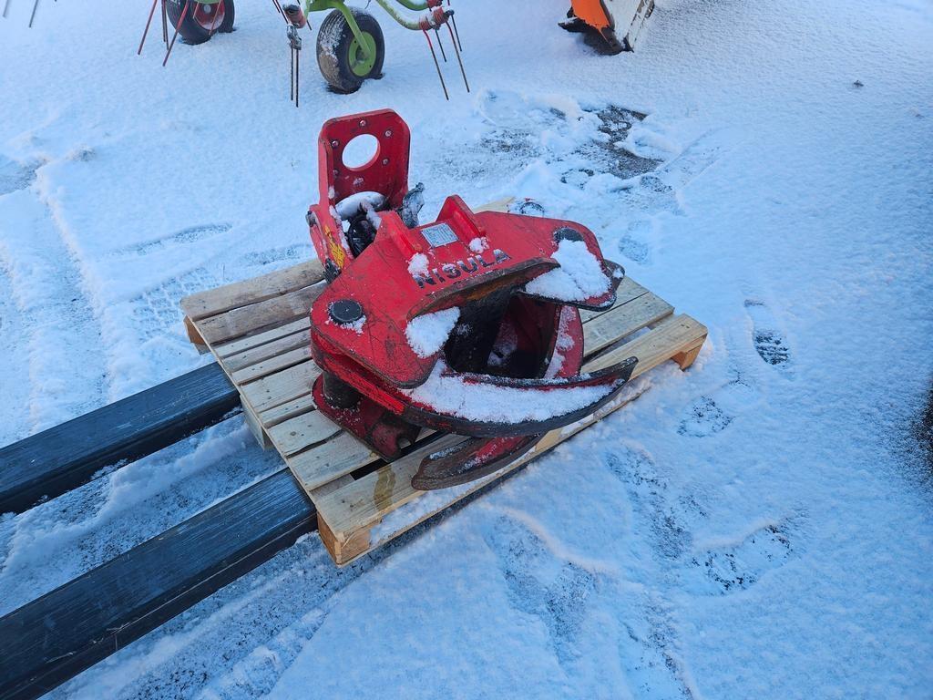 Nisula 200E Krane und Lader