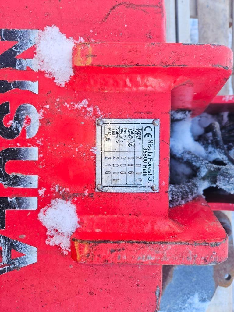 Nisula 200E Krane und Lader