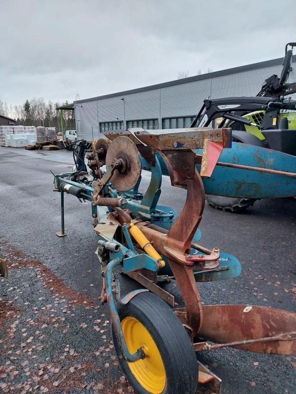 Överum CV498 Reversible ploughs