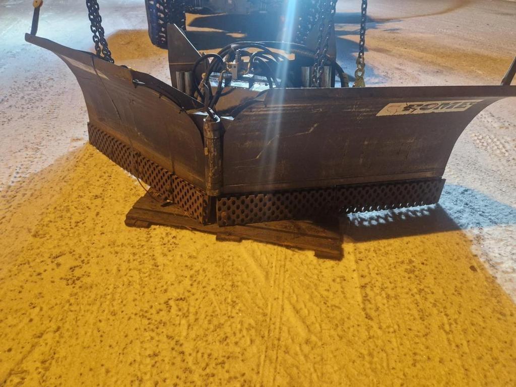 Pome NIVELAURA ISOVOLVO Schneeschilde und -pflüge