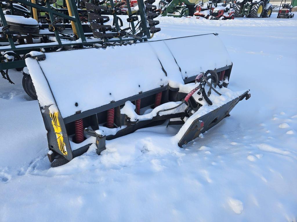 Pome VL 320 Schneeschilde und -pflüge