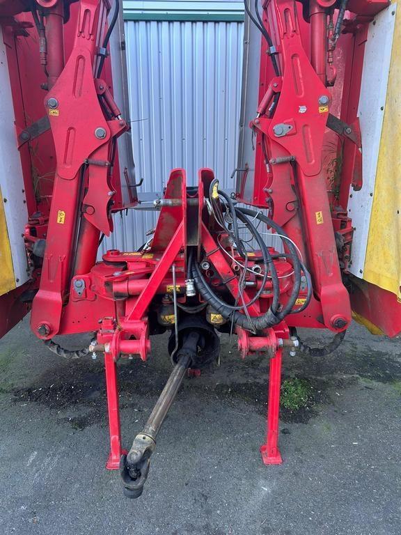 Pöttinger NOVACAT V10 ED Mower-conditioners