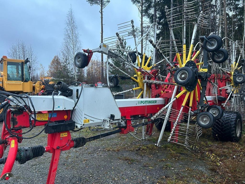 Pöttinger TOP 1403C Rakes and tedders