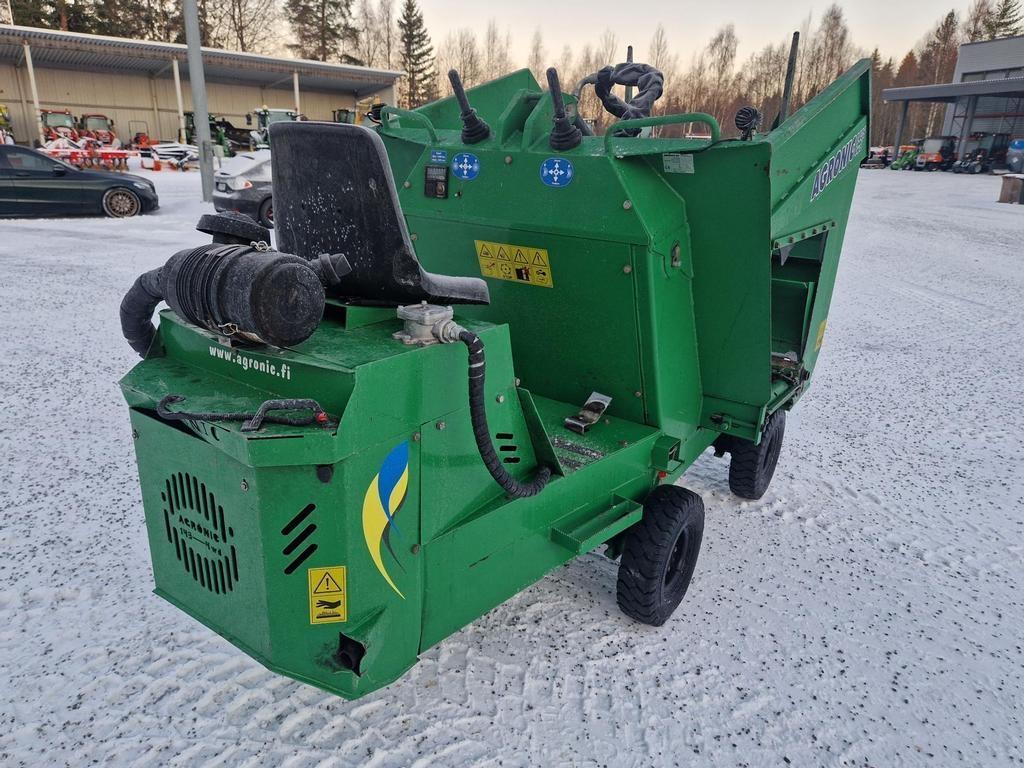  REHUNKÄSITTELY AGRONIC 143S 4WD JAKOVAUN Macchinari per scaricamento di silo