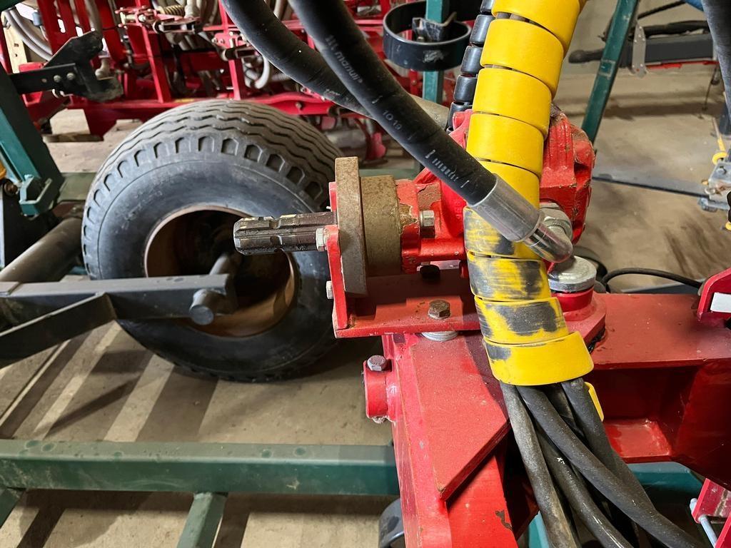  REHUNKÄSITTELY REHUPIHTI 2,2 VOLVO SOV Entnahme-/Verteilgeräte