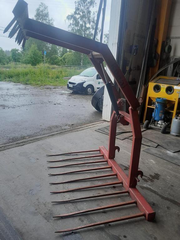  REHUNKÄSITTELY RUNNI REHUPIHTI Macchinari per scaricamento di silo