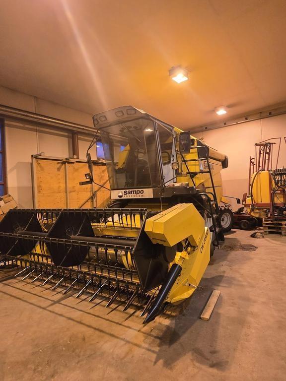 Sampo-Rosenlew 2045 HYDRO Mähdrescher