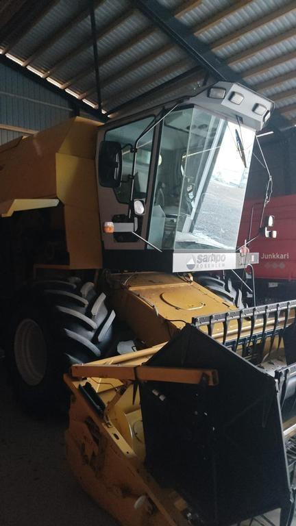 Sampo-Rosenlew 2065 Combine harvesters