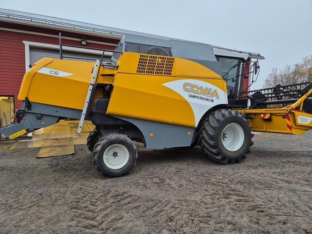 Sampo-Rosenlew C6 Combine harvesters