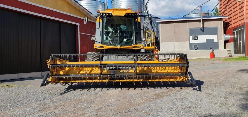 Sampo-Rosenlew COMIA C12 2.0 Combine harvesters