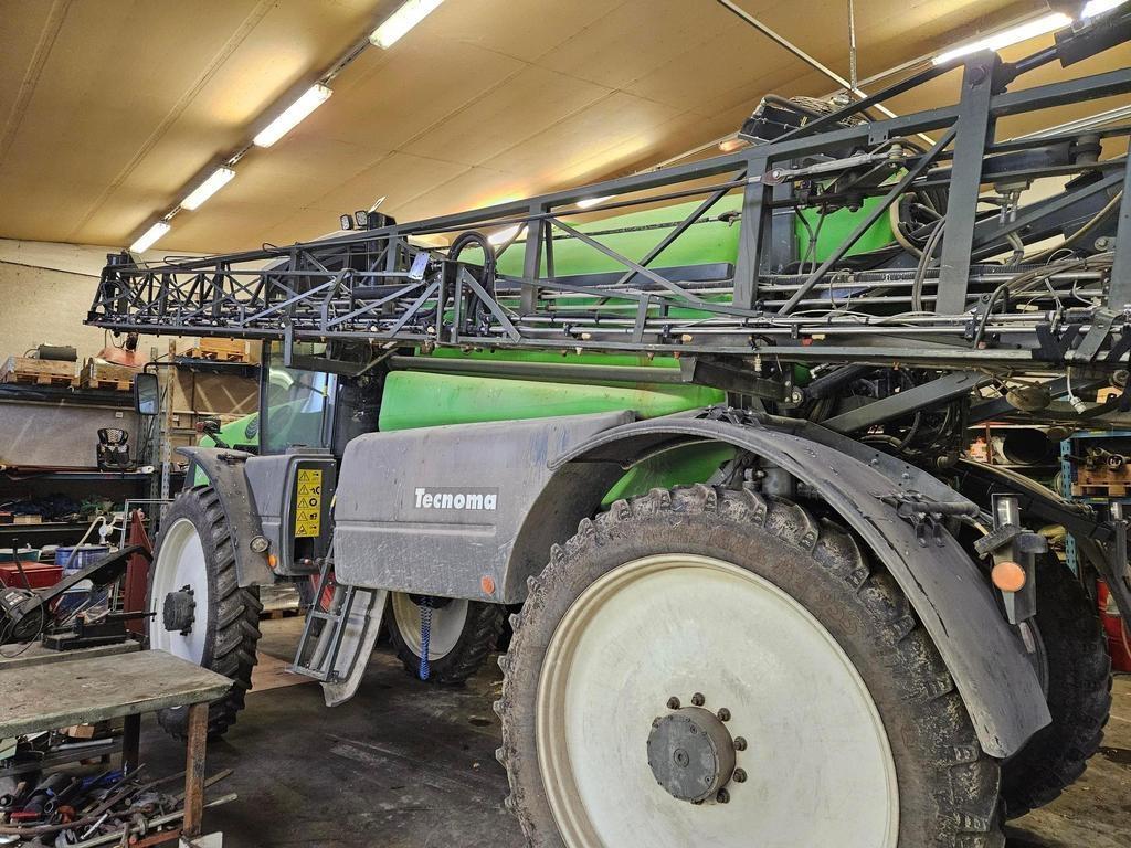  TECHNOMA LASER 5235 NOVATOP Self-propelled sprayers