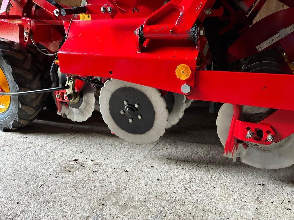 Väderstad 300C Combination drills