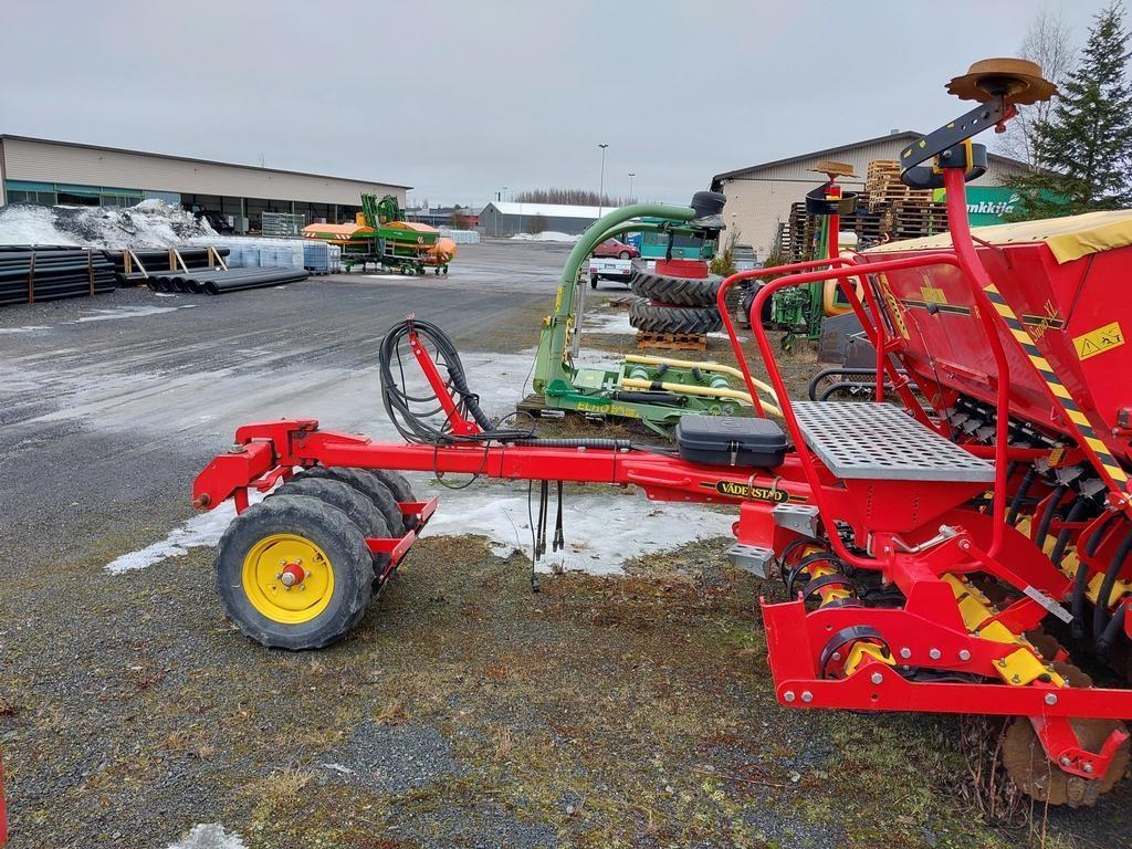 Väderstad RAPID 300C+CB Seminatrici combinate