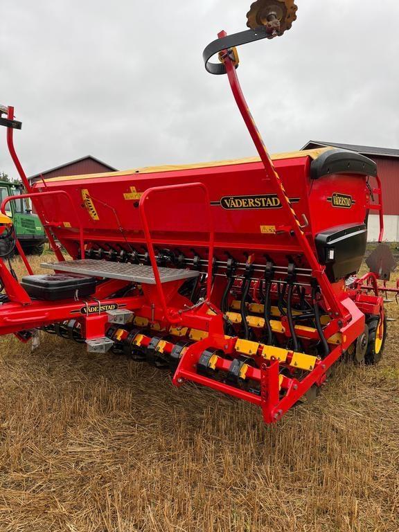 Väderstad RAPID 400C Combination drills