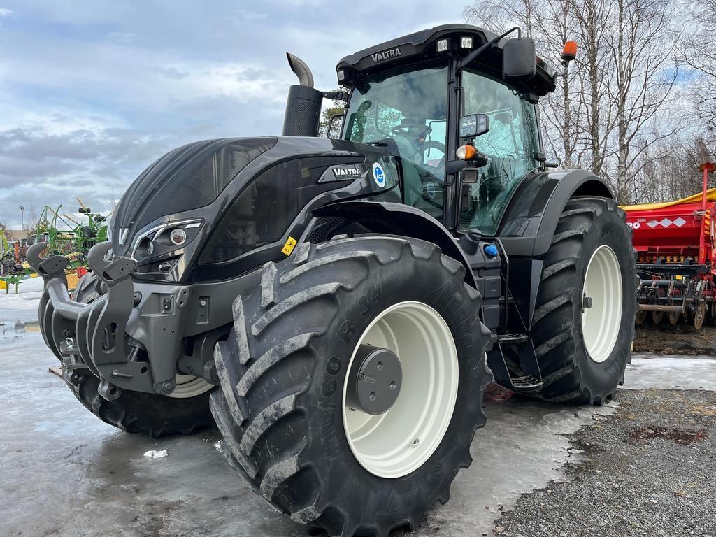 Valtra S274 Traktoren