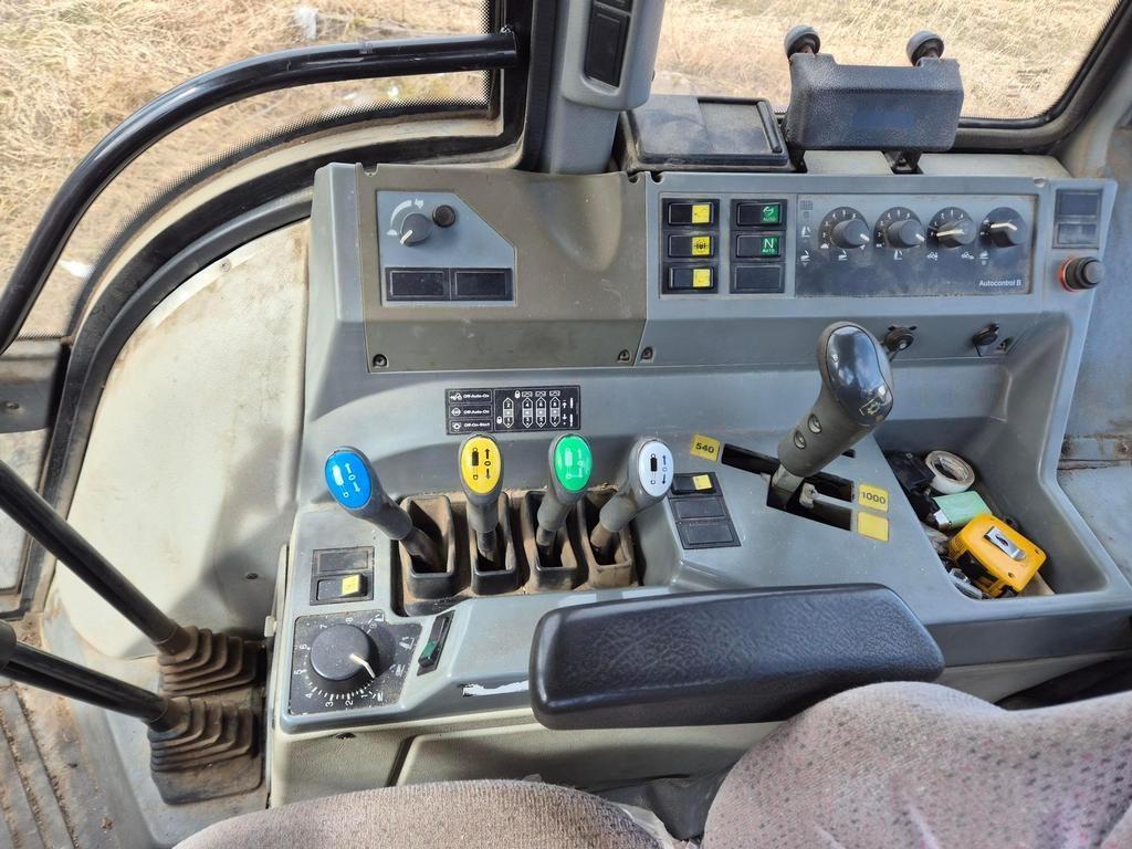 Valtra T130 CLASSIC Trattori
