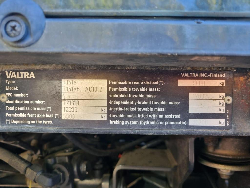 Valtra T151E +Q76 Trattori