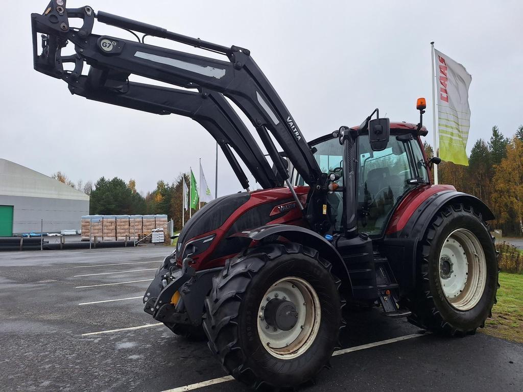 Valtra T174 VERSU +G7S EK Tractors