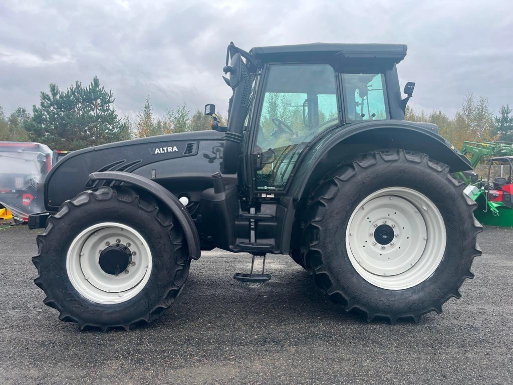 Valtra T202 Trattori
