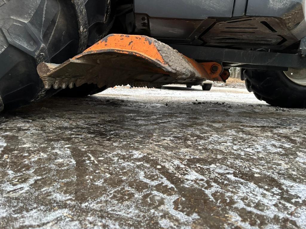 Valtra T234 VERSU Tractors