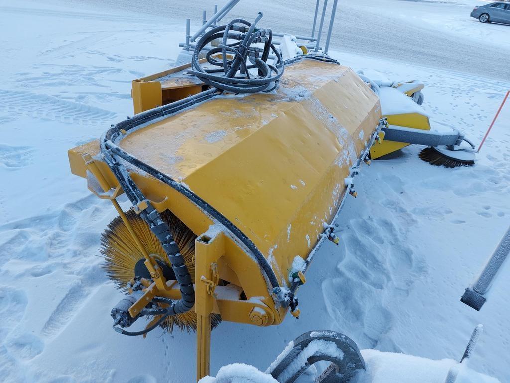 Vila 245 AVOHARJA Bürsten