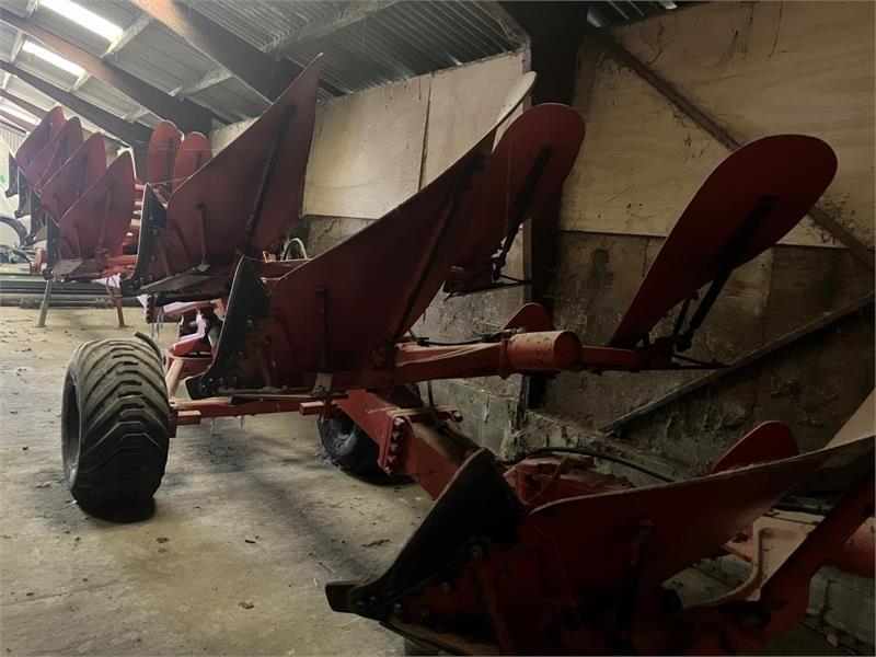 Kuhn MANAGER NSH 7F Aratri reversibili