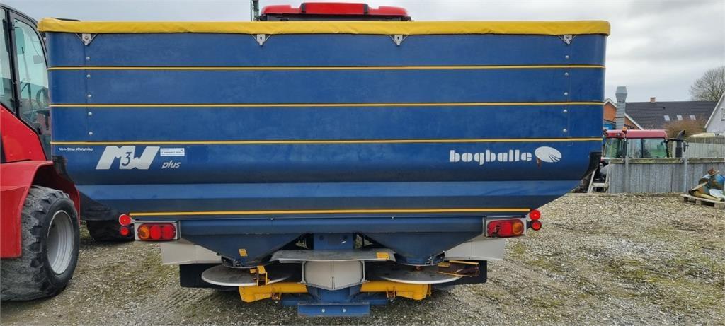 Bogballe M3W Plus gødningsspreder på 4000 ltr. med hydr. tr Gødningsspreder