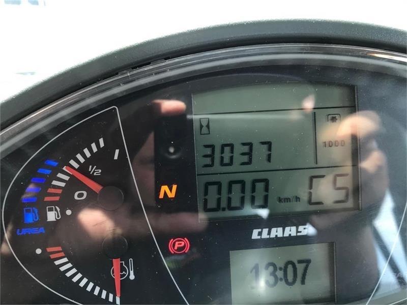 CLAAS Axion 810 Trattori