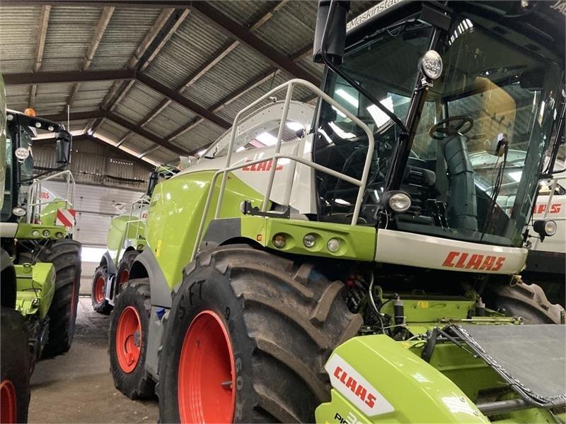 CLAAS JAGUAR 950-4WD 502 model Trince semoventi