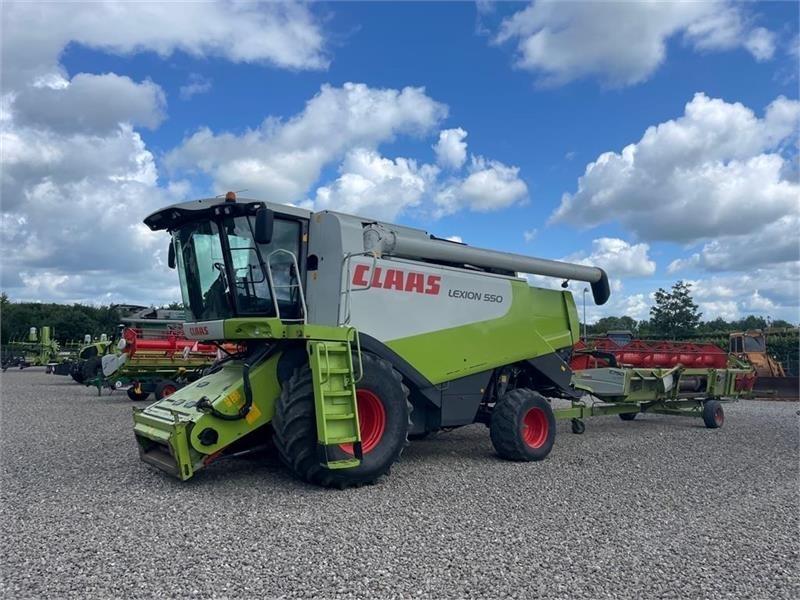 CLAAS Lexion 550 2356 høsttimer Mietitrebbiatrici