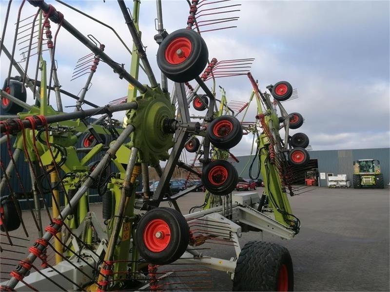 CLAAS LINER 3500 ROTORRIVER Ranghinatori