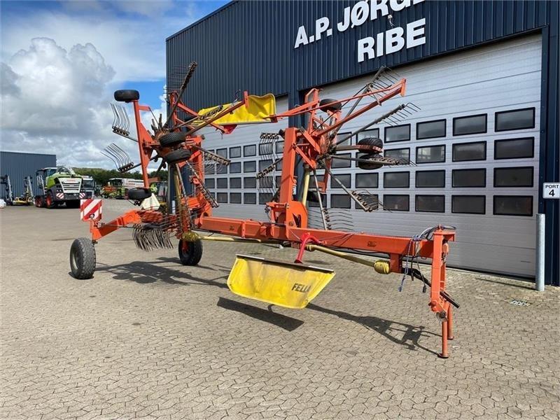 Fella TS 1602 Ranghinatori