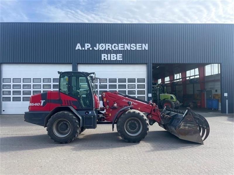 Schäffer 9640T Med centralsmøring og skovl Telescopic handlers